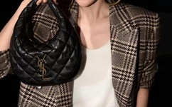 再用点力草丛里做